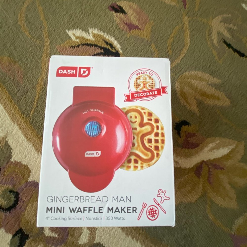 Gingerbread Man Mini Waffle Maker
